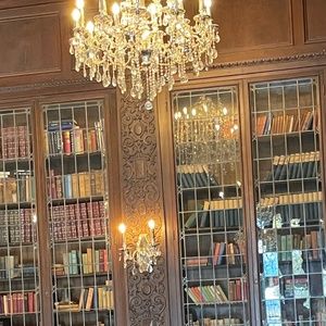 Meet your Posher, Nhs